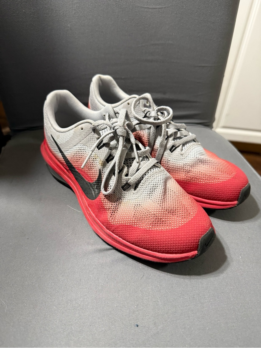 Nike Women's Gray and Red Gradient Running Sneakers